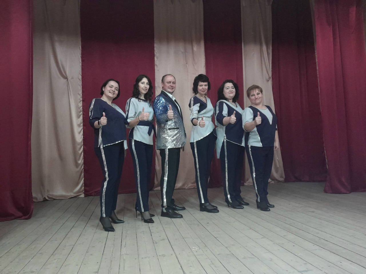 Эстрадная група 